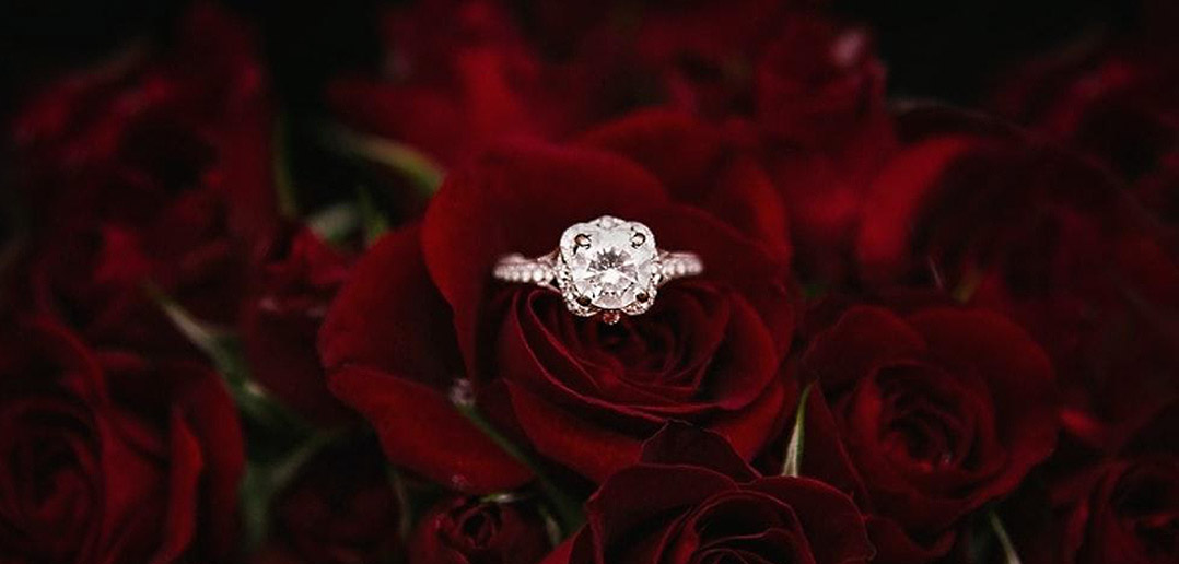 How To Buy An Engagement Ring Online